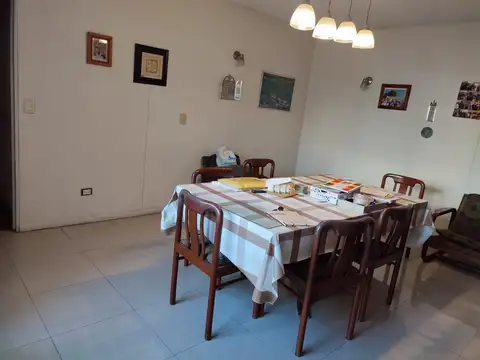 Departamento 4 ambientes con 2 baños