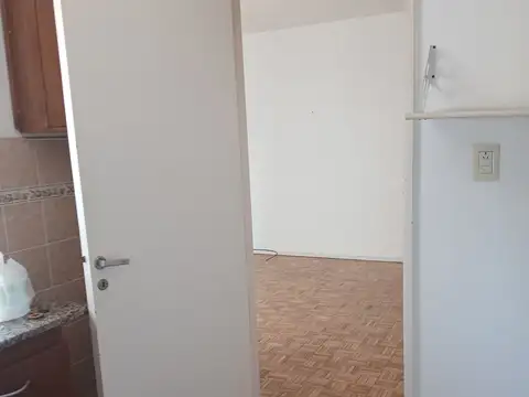 Departamento en Alquiler en Acassuso Vias  /  Santa Fe, $ 700.000