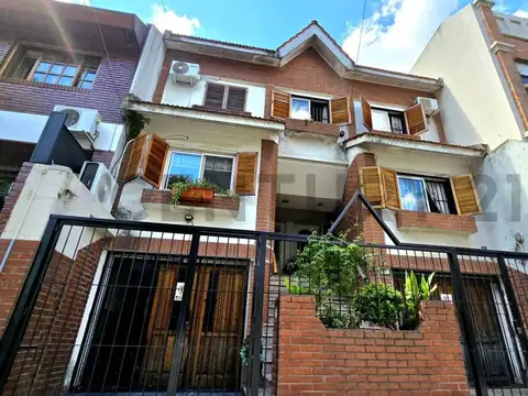 TRIPLEX EN VILLA URQUIZA