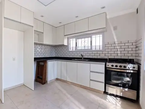 VENTA DE CASA 100% RENOVADA Y AMPLIADA