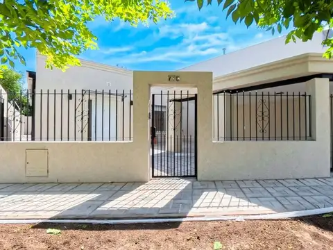 Casa en Venta con 1 cochera