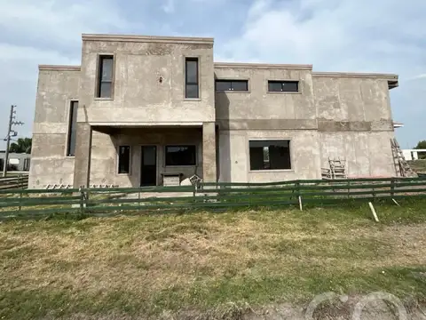 Casa en Venta en Fincas de San Vicente, USD 420.000