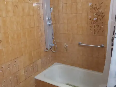 Depto Tipo Casa en Alquiler en San Justo, $ 580.000