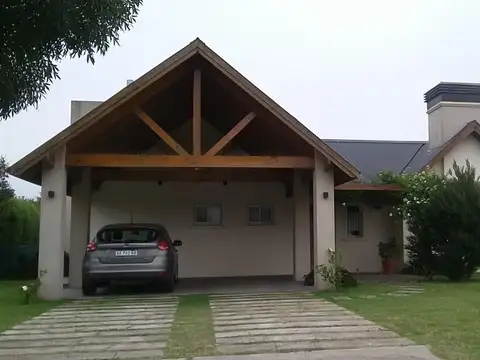 Casa en Venta en Arenas del Sur, USD 330.000