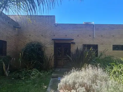 Casa en Venta en Marcos Paz, USD 160.000