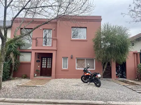 Casa  en Venta en El Jacarandá, Rincón de Milberg, Tigre