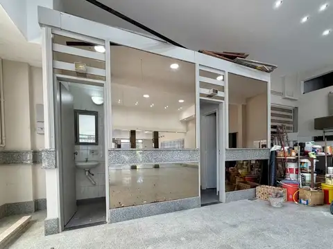 Local en Venta en Villa del Parque, USD 389.000