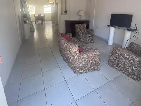 Depto Tipo Casa 4 ambientes con 1 baño