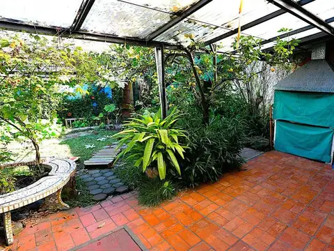 VENTA amplio PH tipo casa luminoso indep Apto Cred