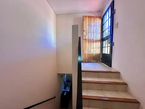 Depto Tipo Casa en Venta al Este