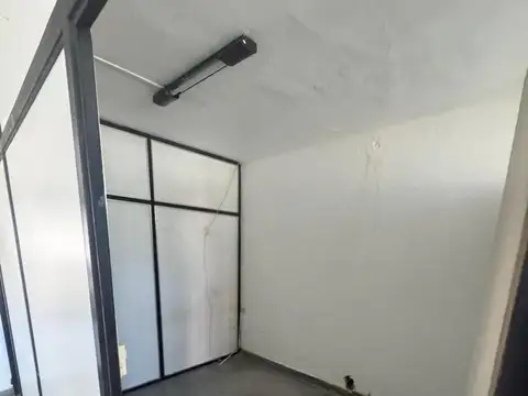 Galpon en Venta 40  mts Fondo