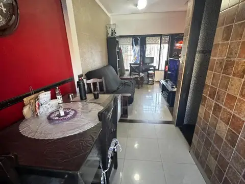 Depto Tipo Casa en Venta con 1 cocheras