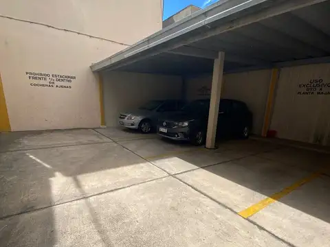 COCHERA A METROS DE BV PELLEGRINI