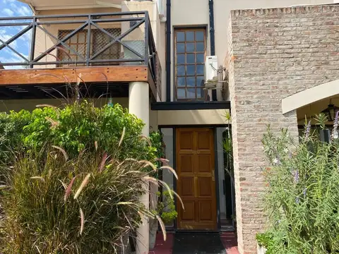 Casa en Venta en Ciudad Jardin Del Palomar, USD 200.000