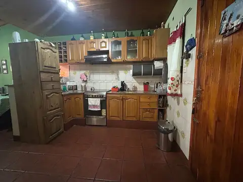 Casa 3 ambientes con 1 baño
