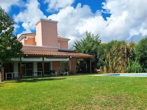 Casa en Venta en San Isidro Labrador, USD 520.000