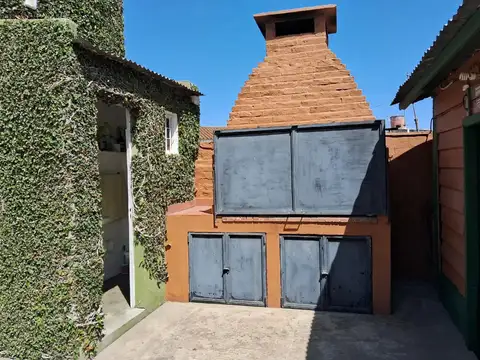 Vende Casa 4AMB c Pileta, 120mts, Grand Bourg