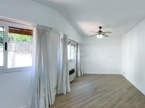 Depto Tipo Casa en Venta de 3 ambientes