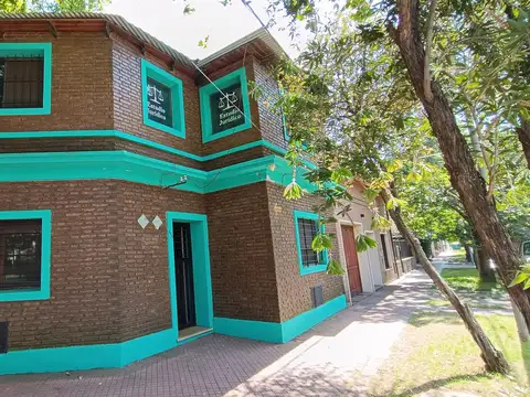 Casa en venta 3 dormitorios en Alberdi rio