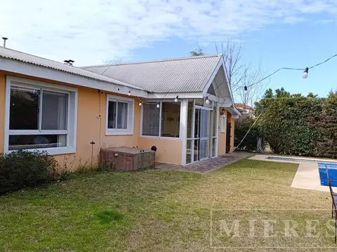 Casa en Alquiler en Countries y Barrios Cerrados en Escobar, USD 1.500