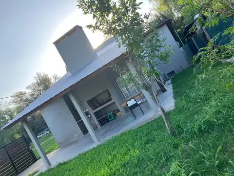Casa en Alquiler en Roldan, $ 600.000