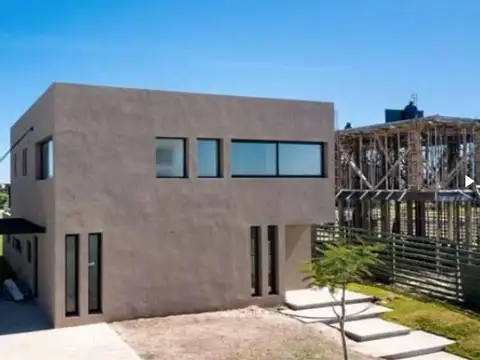 Casa en Venta en Castaños 4 dormitorios, Nordelta 100