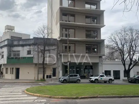 Avenida 19 e/ Plaza Azcuenaga y 45 , Piso 3