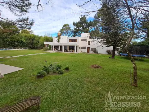 Casa 5 ambientes con 5 baños