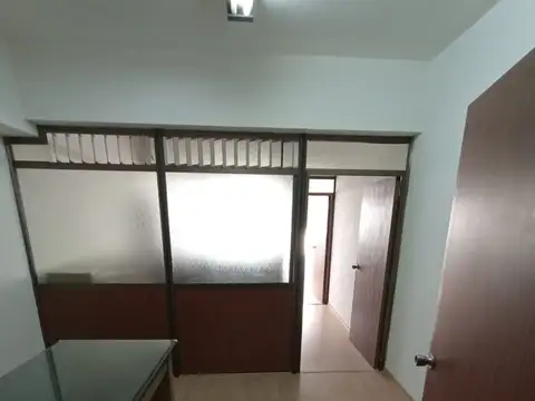 OFICINA EN VENTA, CALLE  VIRREY CEBALLOS 215 2ª ( BARRIO: MONTSERRAT)