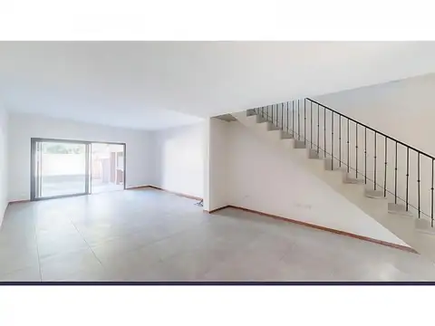 Casa en Venta con 1 cochera