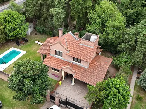 Casa en Venta con 1 cochera