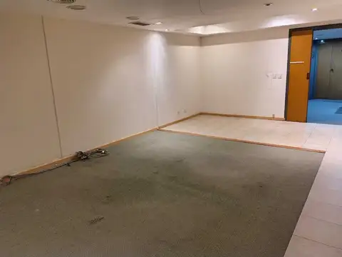 Oficina en Venta con 1 cochera