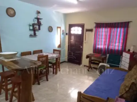 Casa 2 ambientes con 1 baño