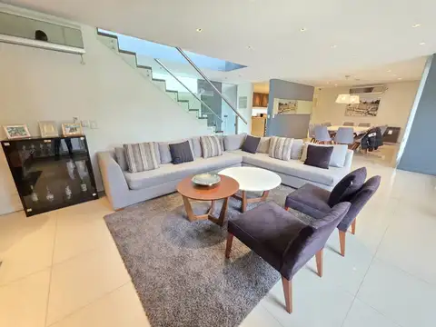 Casa en Venta de 5 dormitorios