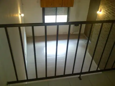 DUPLEX CENTRICO ESCOBAR DOS DORMITORIOS