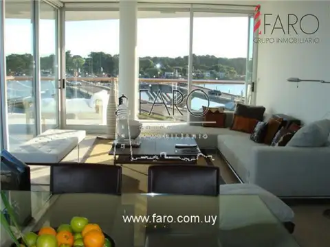 Departamento en Alquiler de 4 ambientes