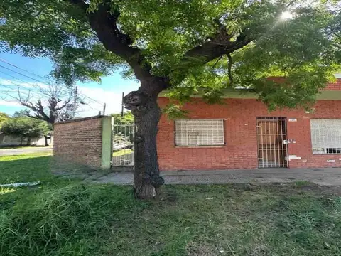 VENTA GRAN LOTE CON CASA Y DPTO. EN LOS POLVORINES