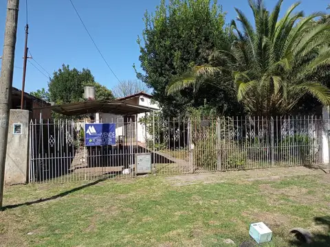 Casa de 3 ambientes en Ituzaingó Norte