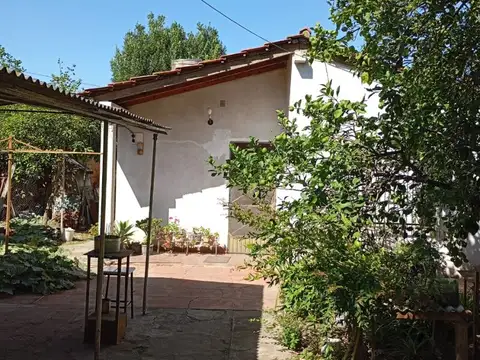 Casa de 3 ambientes en Ituzaingó Norte