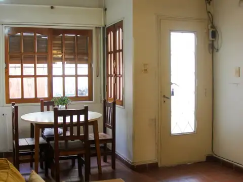 Depto Tipo Casa en Venta en Lomas De Zamora, USD 110.000
