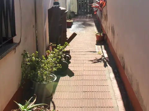 Departamento ph 3 amb t/ casa, ubicado en Pedernera 500 Lomas de Zamora