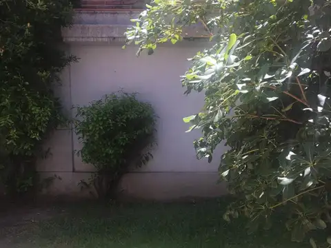 Depto Tipo Casa 4 ambientes con 2 baños