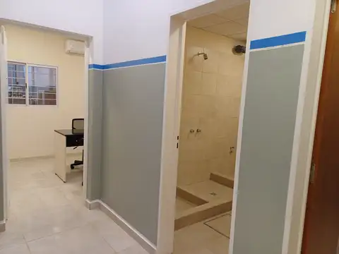 Local en Alquiler Via Púb.