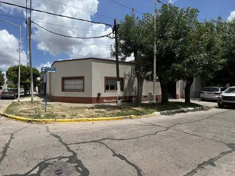 Casa de 3 amb a la venta en Cañuelas Centro