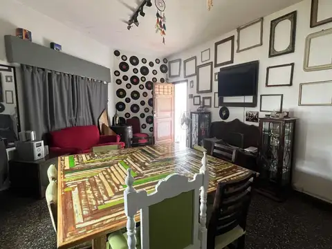 Casa de 3 amb a la venta en Cañuelas Centro