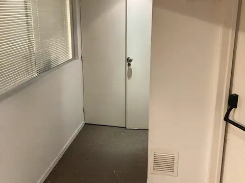 ALQUILER – OFICINA EN QUINTO PISO – TUCUMÁN 373