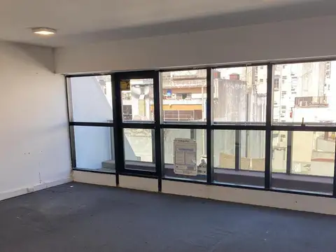 ALQUILER – OFICINA EN QUINTO PISO – TUCUMÁN 373