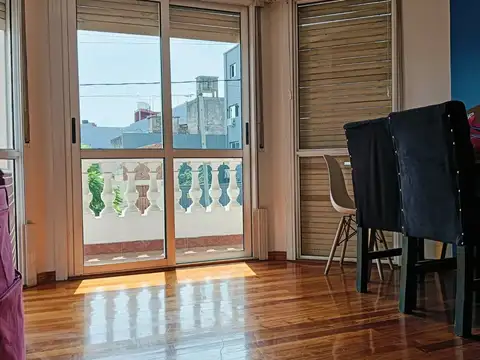 Casa 7 ambientes con 4 baños