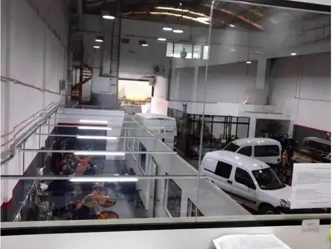 Galpon en Venta en Paternal, USD 2.000.000