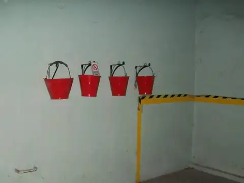 Edificio Comercial en venta - Cocheras - 348Mts2 - Quilmes